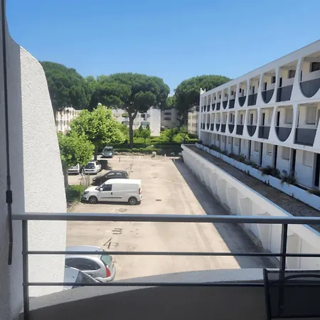 Cv, Parking, 5 Mn *