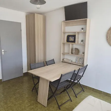 Cv, Parking, 5 Mn Apartamento *