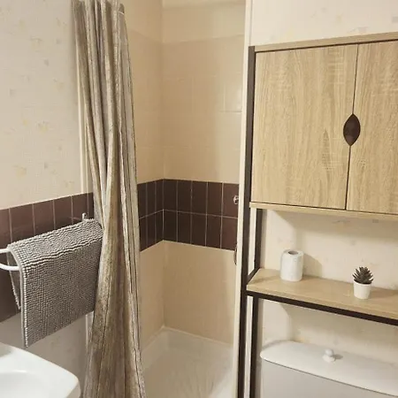 Cv, Parking, 5 Mn * Ла-Гранд-Мот